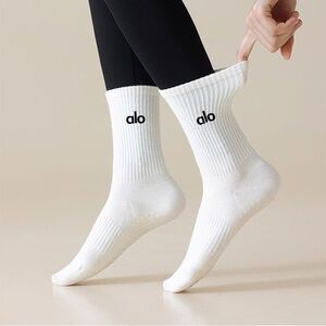 ALO Yoga White Ribbed Athletic Socks